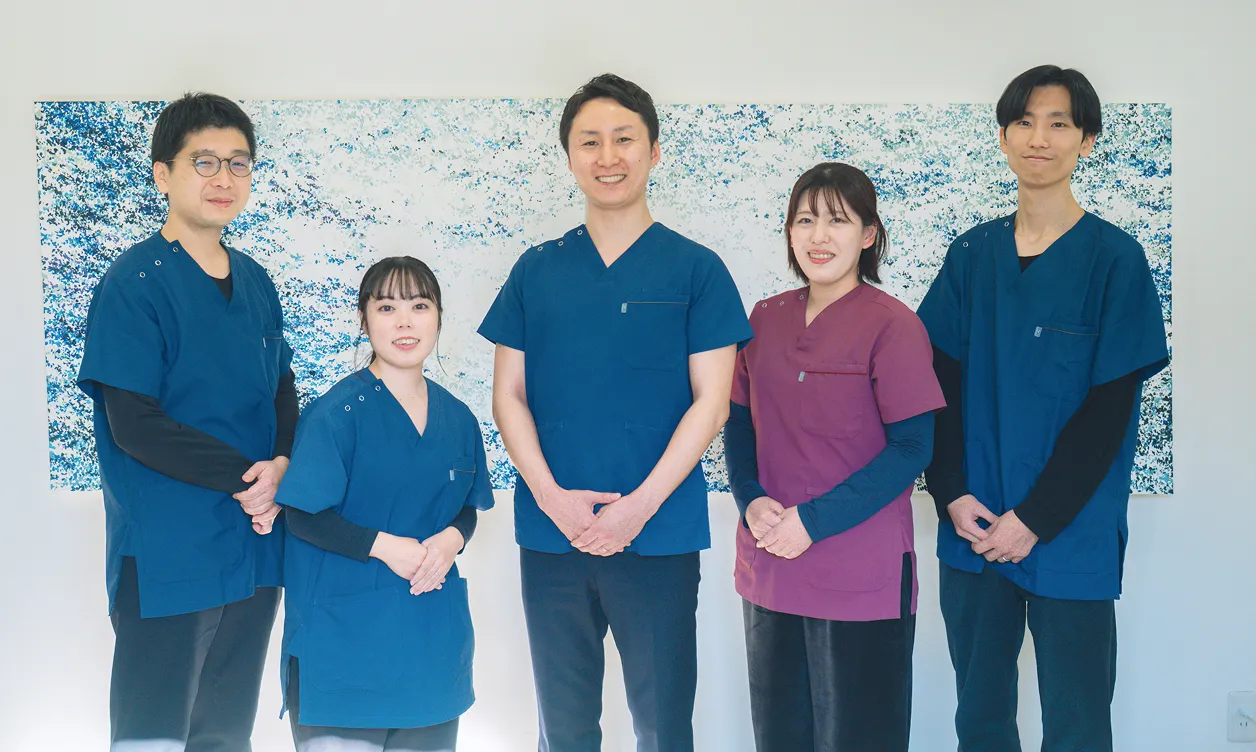 スタッフの集合写真